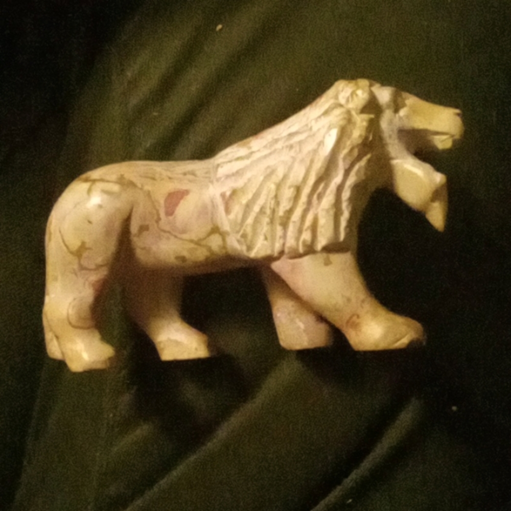 VINTAGE SOAPSTONE LION